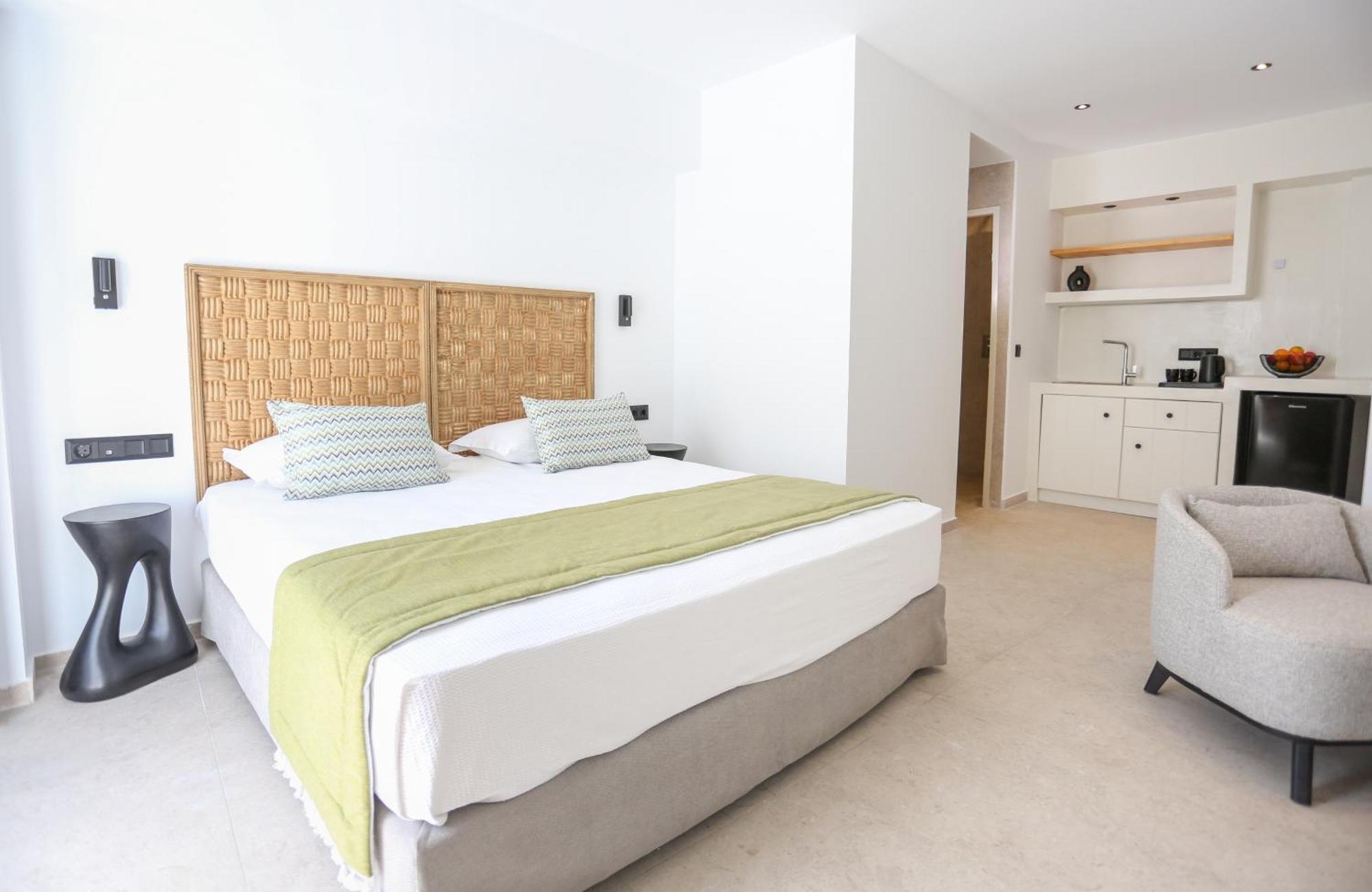 La Maltese Boutique Paros Apartment *